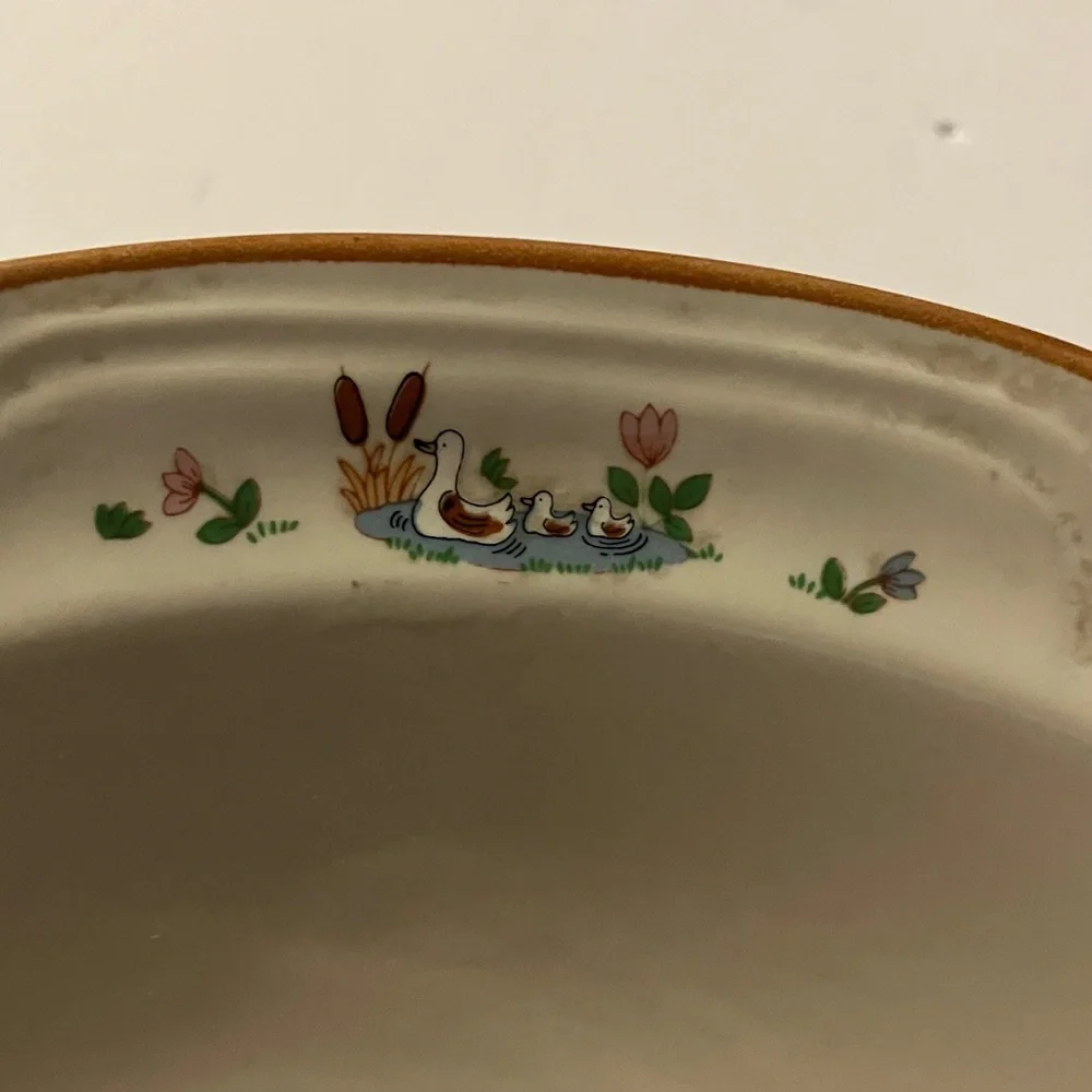 Vintage Country Home‎ Rustic Cream Serveware Bowl with Farmhouse Design 9”